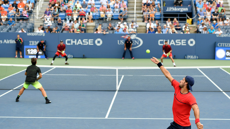 Quy trình giao bóng chuẩn quốc tế