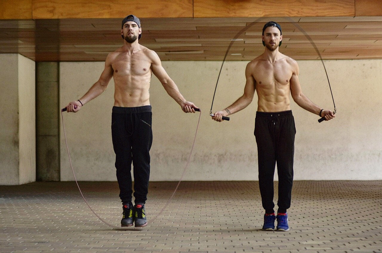 Nhảy dây đốt cháy calo và giúp kiểm soát nhịp tim