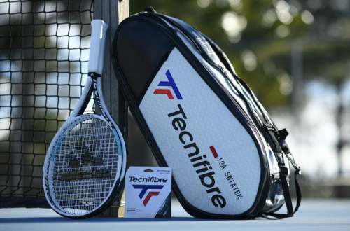 So sánh Tecnifibre Isoflex 280g và Wilson Pro Staff V14 280g