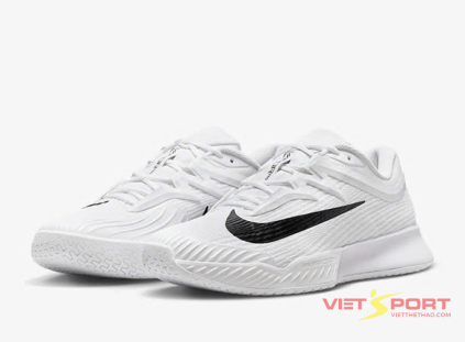 Giày Tennis Nike Vapor Pro 3 FZ2161-101 màu trắng phối đen, upper lưới thoáng khí, đệm Zoom Air, đế cao su XDR – thi đấu sân cứng hiệu quả.