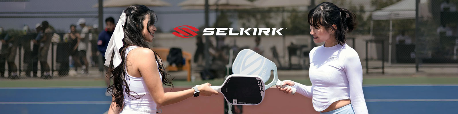 Vợt tennis, giầy tennis, túi vợt tennis, quần áo mũ tennis, vợt cầu lông chính hãng giá tốt
