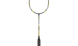 Căng vợt cầu lông khu vực cầu giấy